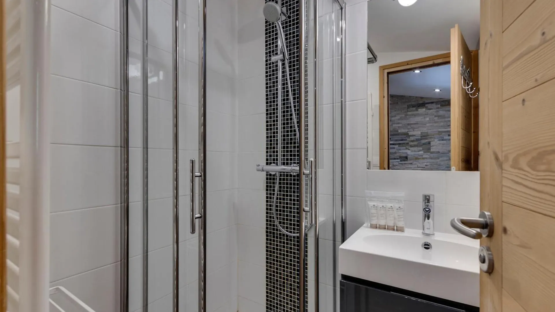 Duplex Renove 3 Chambres, Skis Aux Pieds, Tignes Val Claret, 6-8 Pers - Fr-1-641-77 0*,